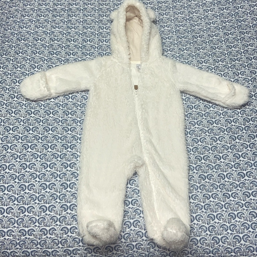 Carter’s Hooded Sherpa Bunting